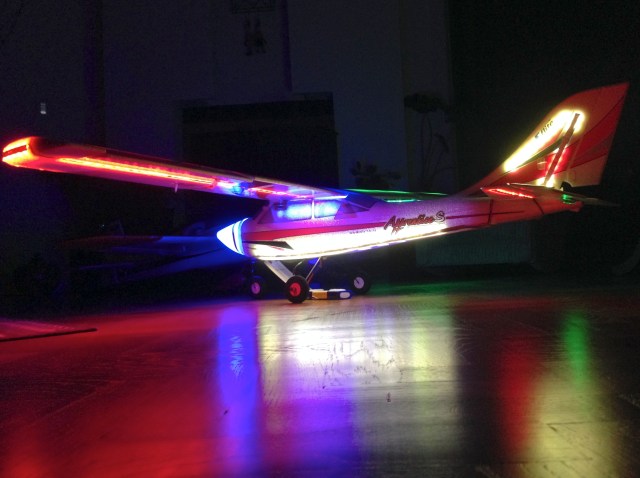 Side view of the plane with all LEDs on
