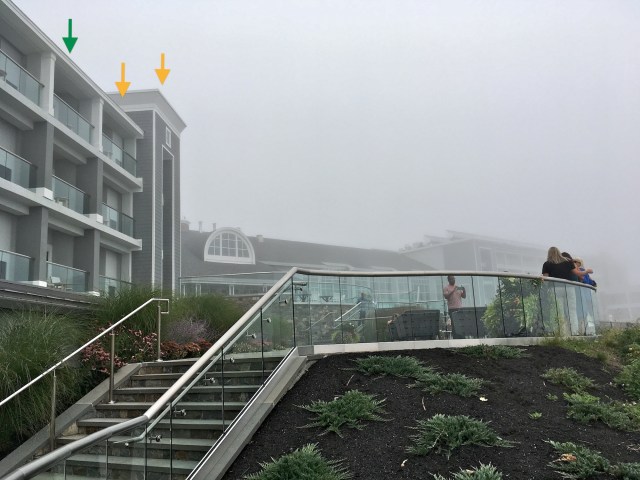 Rooms with good views vs lesser viewers