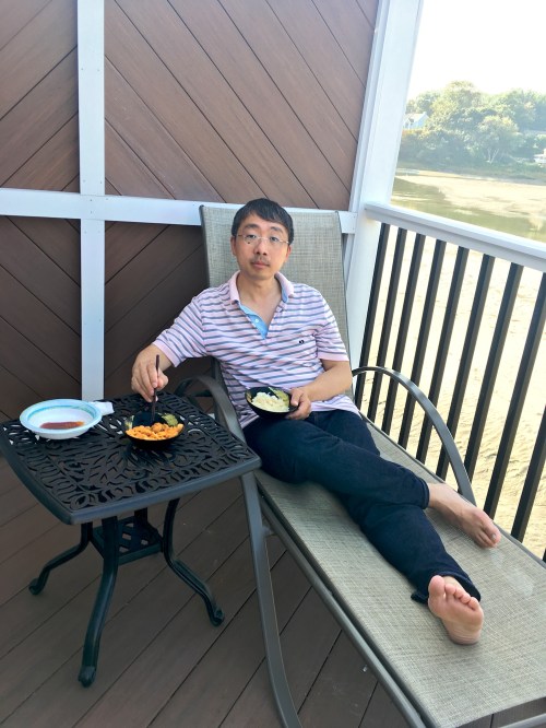 Tidal Suites at the Norseman Resort - enjoying uni don in the afternoon at low tide