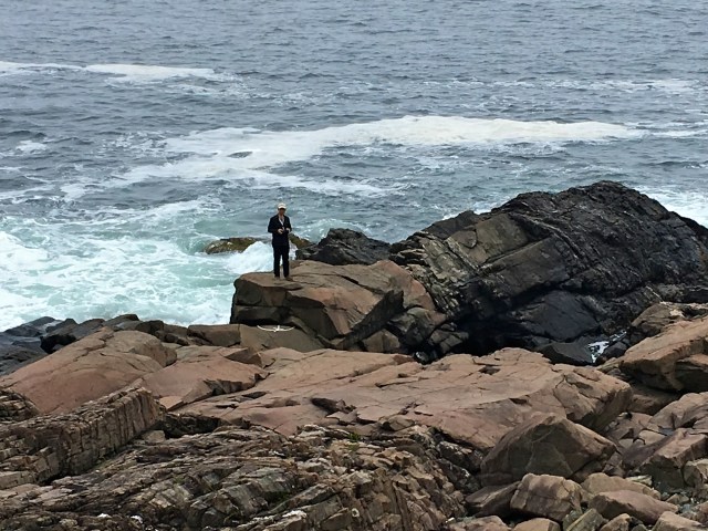 Flying the UMX Radian on rock formations at Cliff House