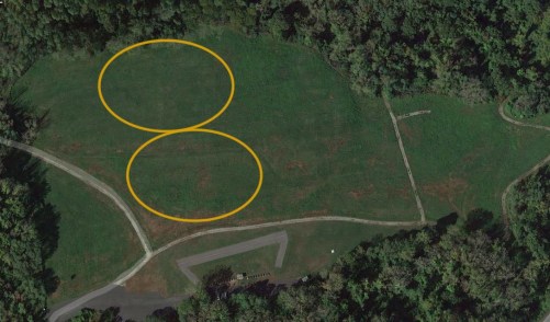 Figure eight perpendicular to the runway