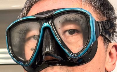 Lenses in a snorkel mask fog up if one of many factors are not taken care of